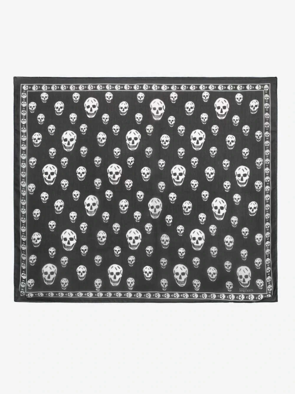 Alexander McQueen Classic Silk Skull Scarf in Black